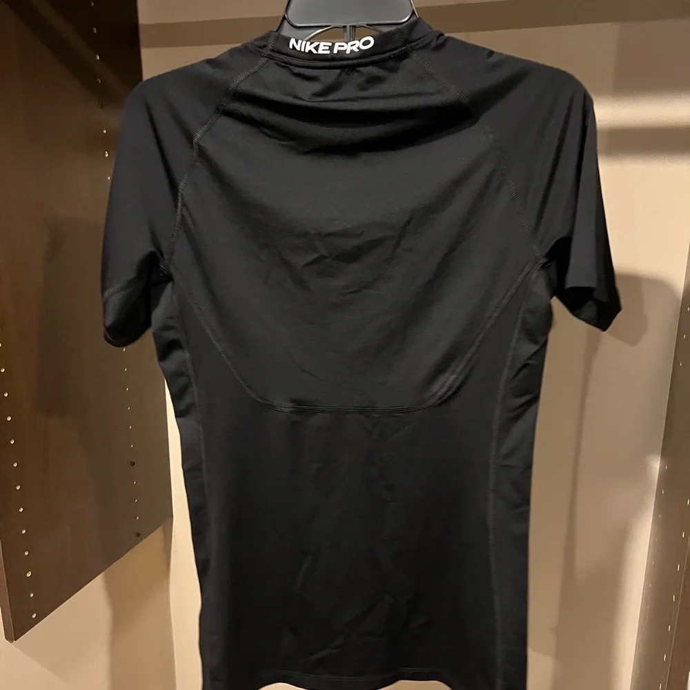 Nike Black Women's Top - Picture 4 of 5